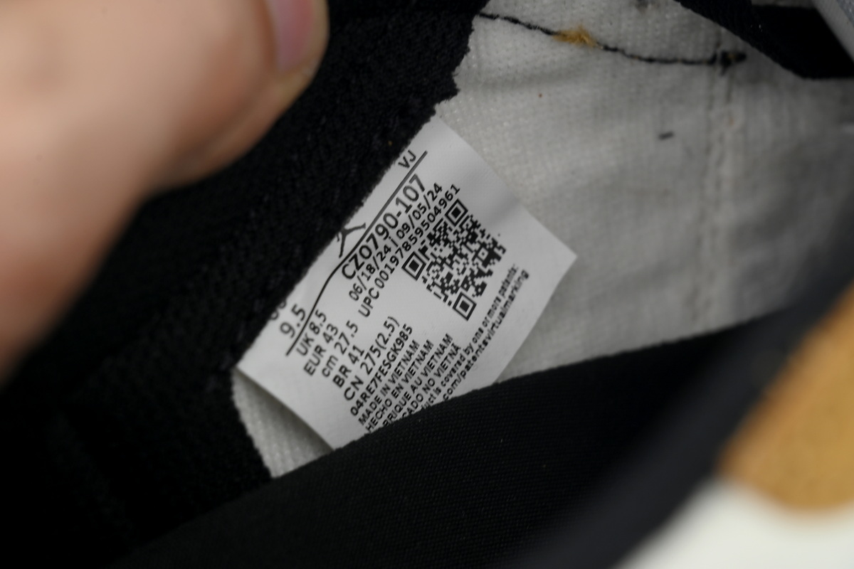 Air Jordan 1 Retro Low OG 'Rookie of the Year' CZ0790-107
