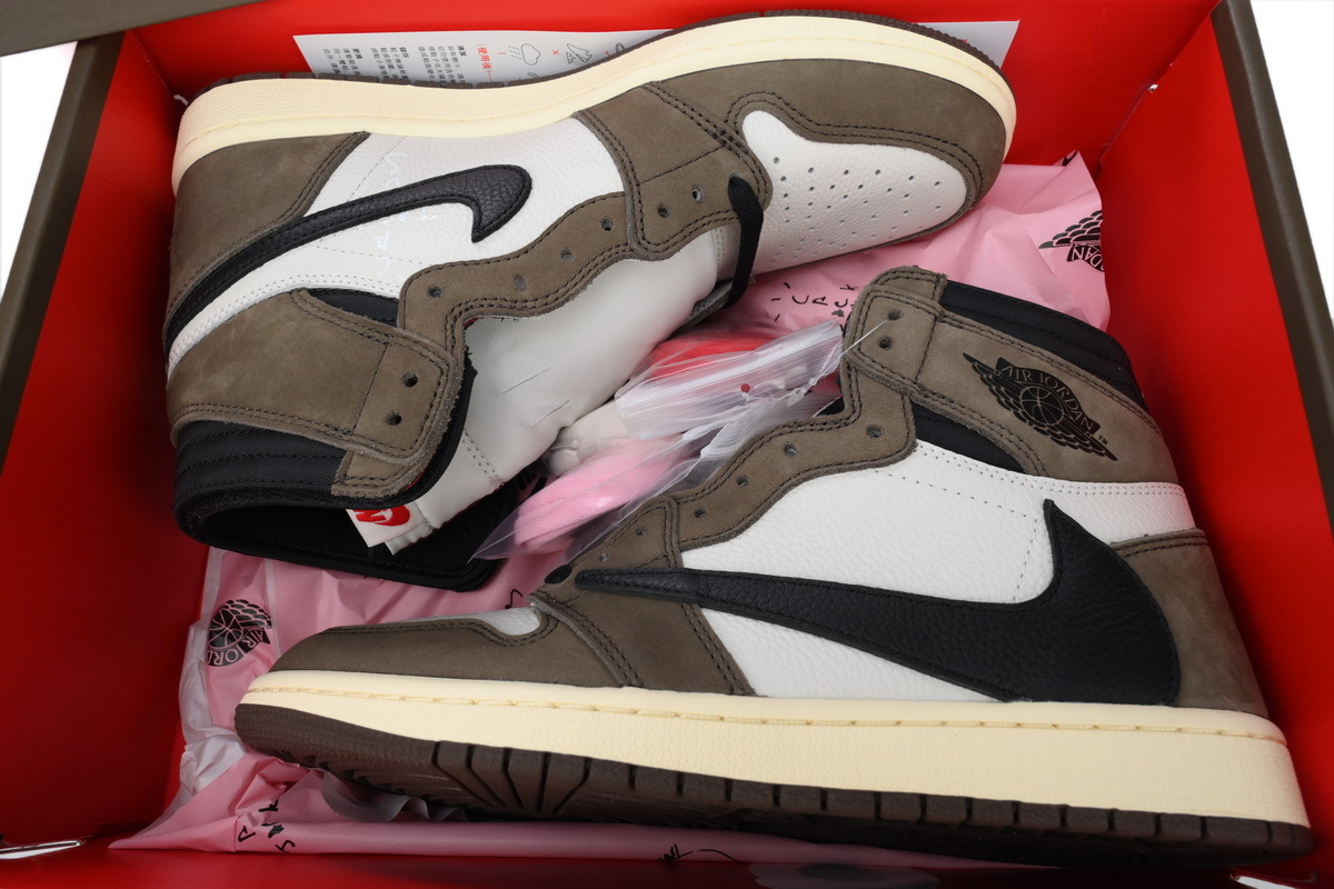 Travis Scott x Air Jordan 1 High OG TS SP CD4487-100