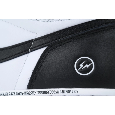 Union LA x Air Jordan 1 Retro Lightning UN Black And White II7282-100 02