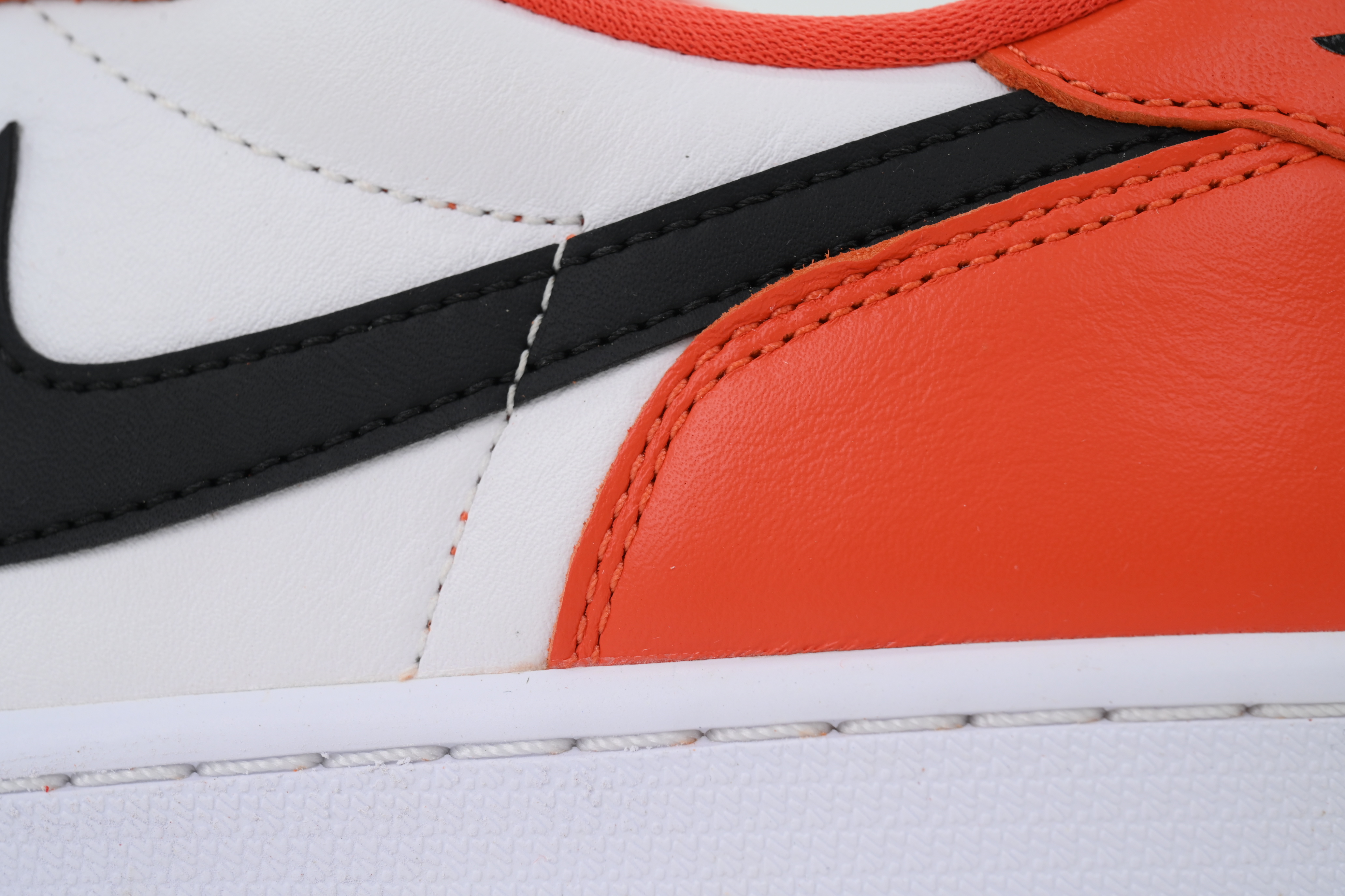 Wmns Air Jordan 1 Retro Low OG 'Starfish' CZ0775-801