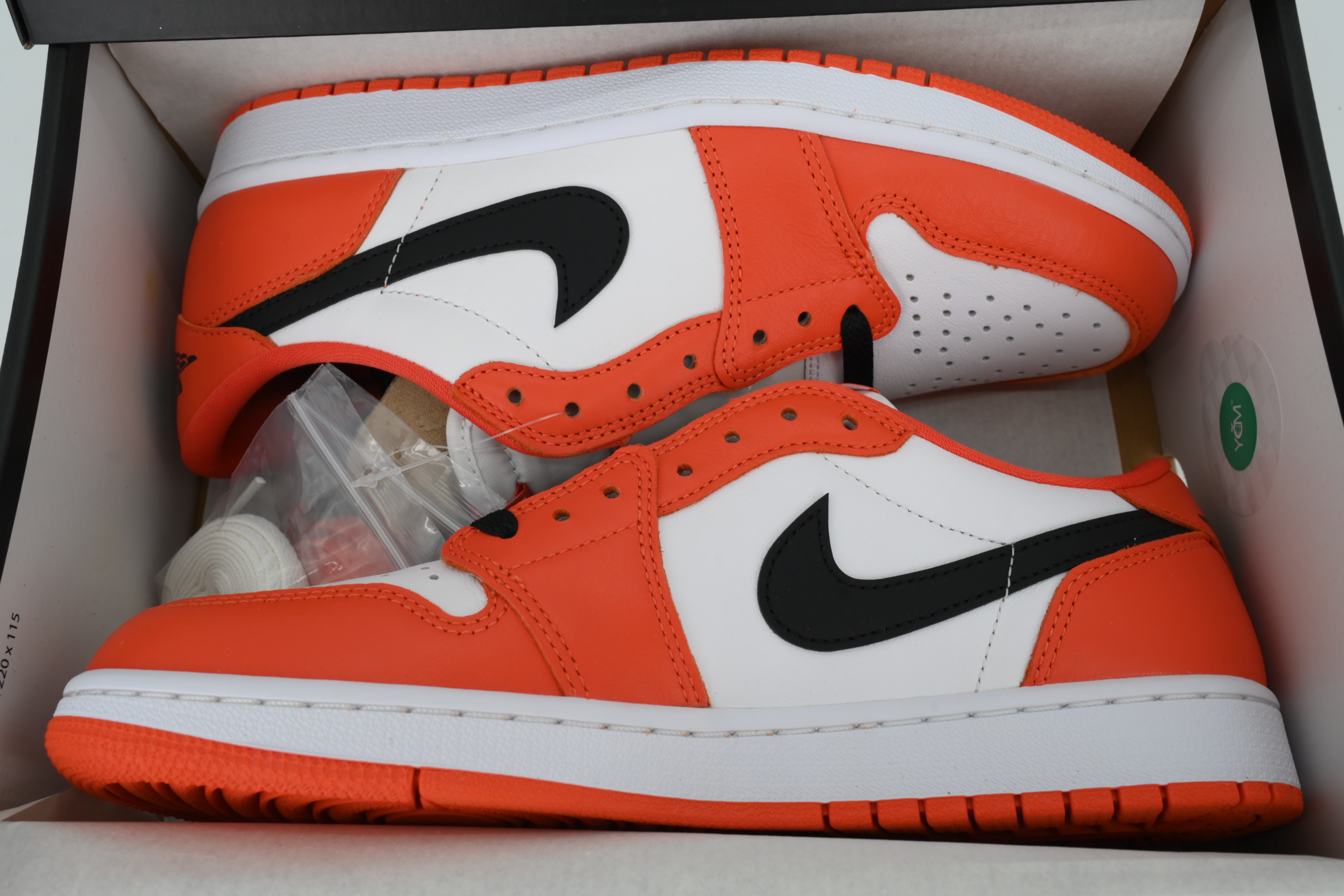 Wmns Air Jordan 1 Retro Low OG 'Starfish' CZ0775-801