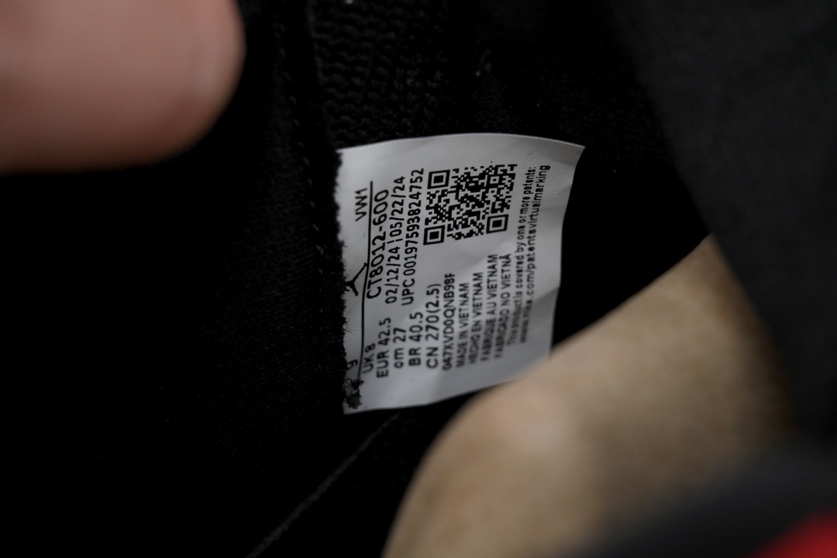 Air Jordan 11 Retro "Black Red” CT8012-600