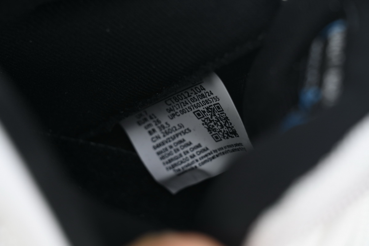 Air Jordan 11 Retro 'Columbia / Legend Blue' CT8012-104
