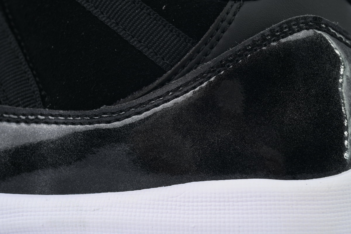 Air Jordan 11 Retro Low 'Barons' 528895-010