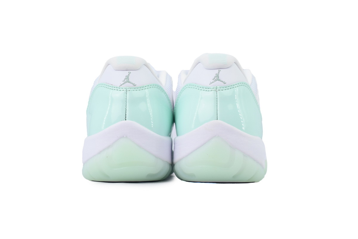 Air Jordan 11 Retro Low 'Igloo' AH7860-103