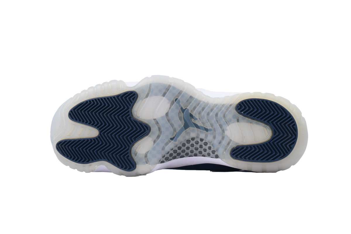Air Jordan 11 Retro Low Georgetown 528895-007