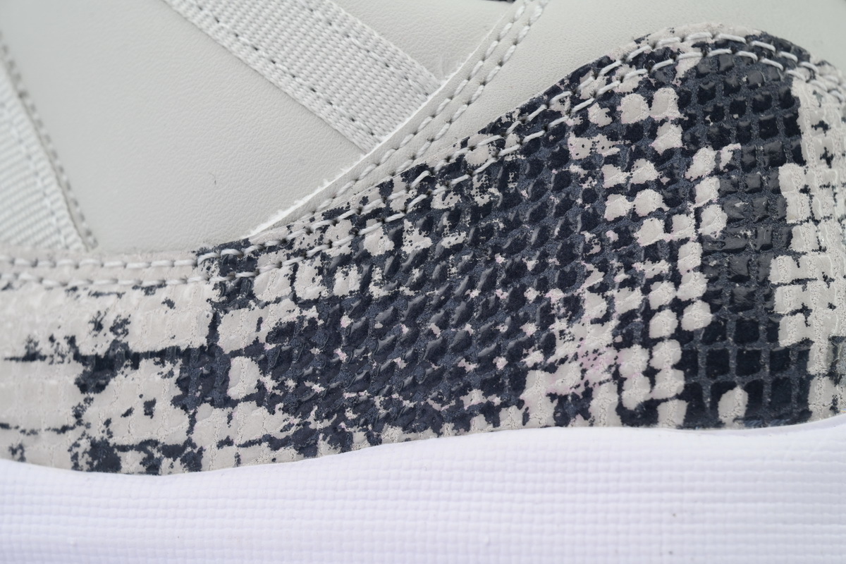 Air Jordan 11 Retro Low Light Bone Snakeskin CD6846-002