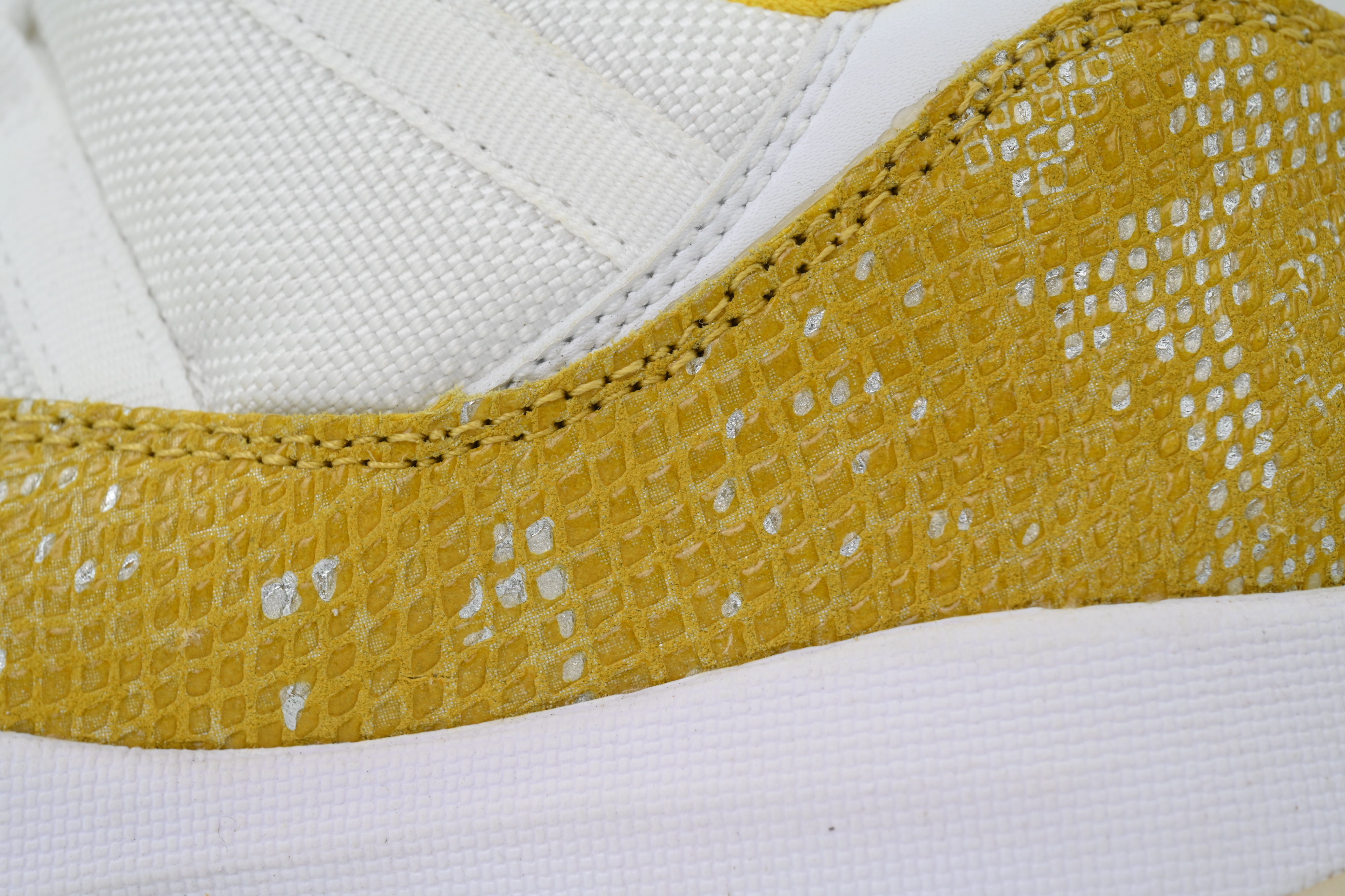 Air Jordan 11 Retro Low WMNS “Yellow Snakeskin AH7860-107