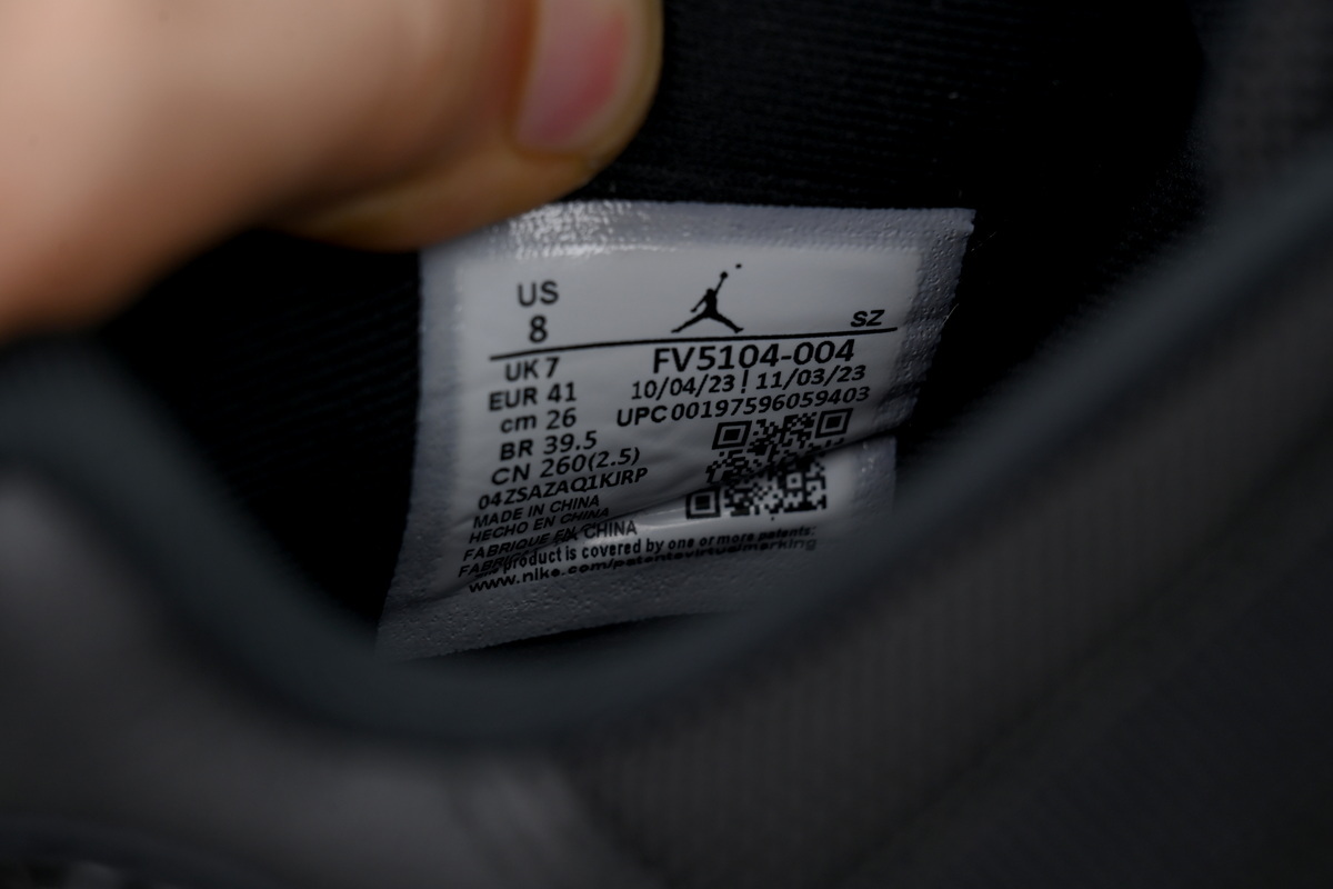 Nike Air Jordan 11 Retro Low “White/Midnight Navy” FV5104-004