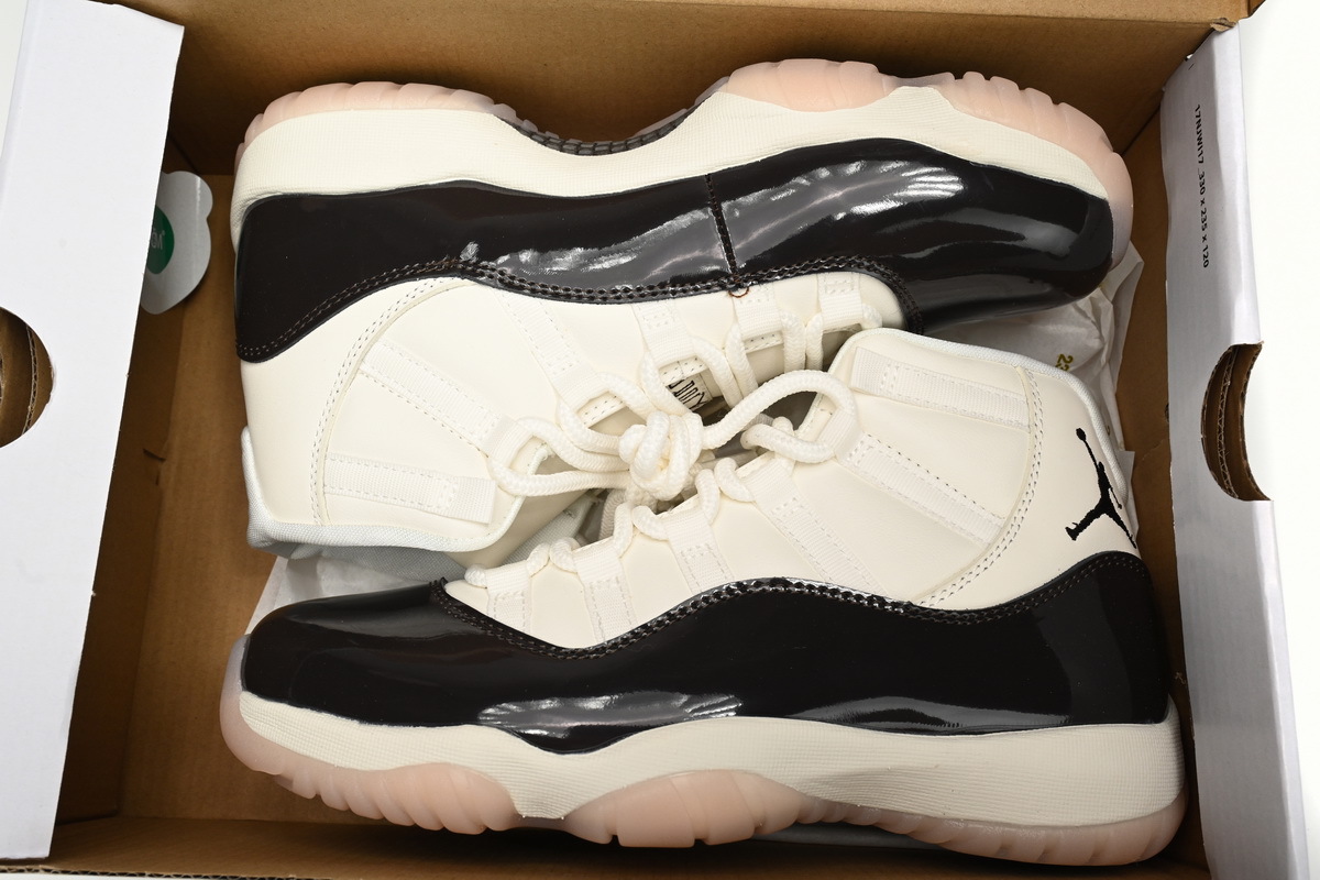 Women's Air Jordan 11 "Neapolitan" AR0715-101