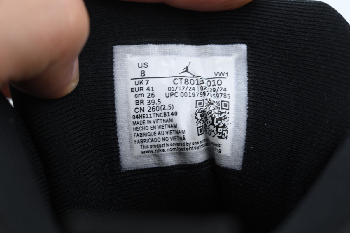 Air Jordan 12 Retro 'Barons' CT8013-010