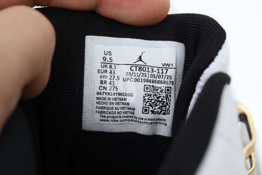 Air Jordan 12 Retro 'Taxi' CT8013-117