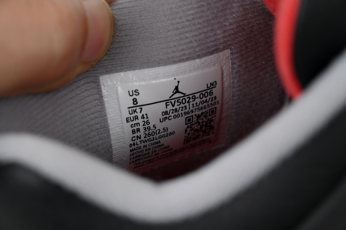 Air Jordan 4 "Bred Reimagined" FV5029-006
