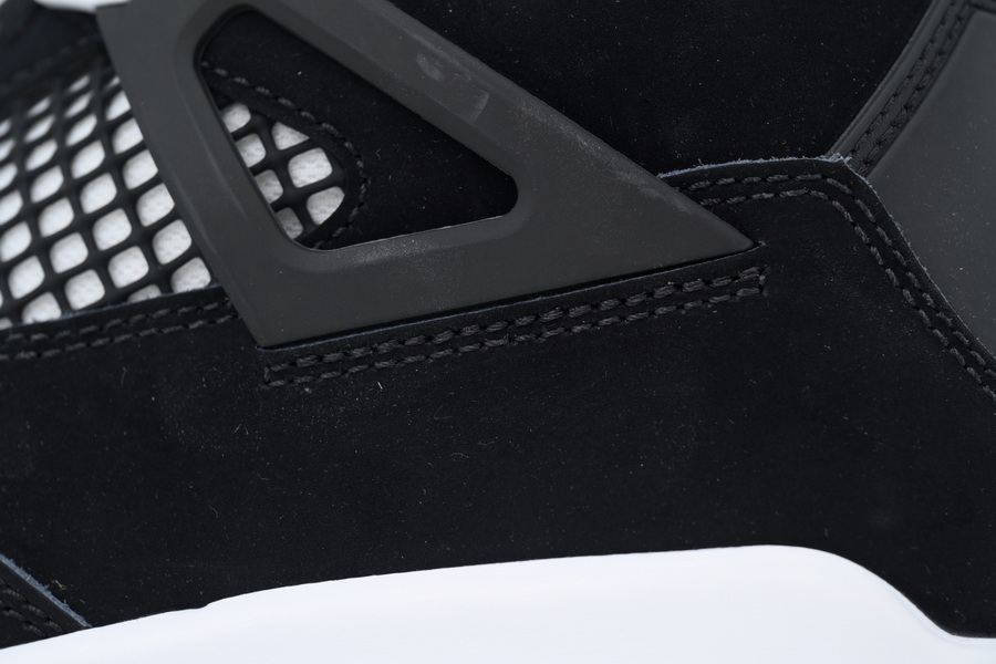 Air Jordan 4 Retro White Thunder FQ8138-001