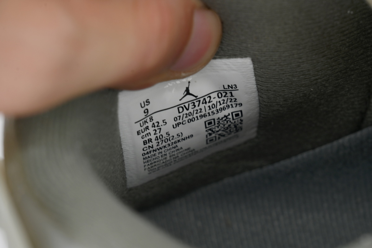 Air Jordan 4 SE Craft DV3742-021