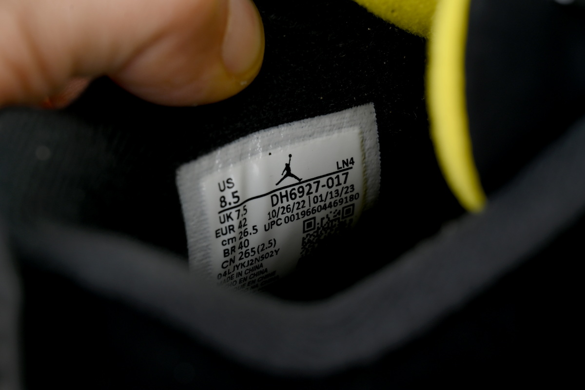 Air Jordan 4 Thunder DH6927-017