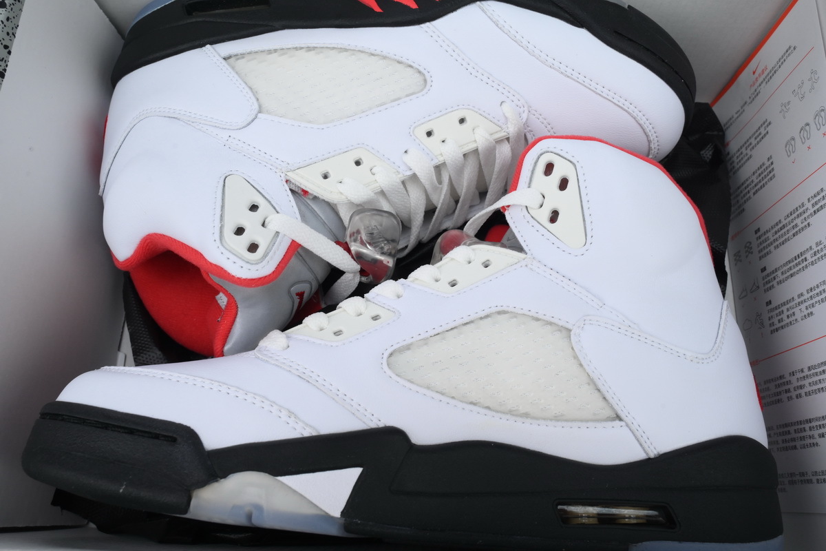 Air Jordan 5 Retro 'Fire Red' DA1911-102