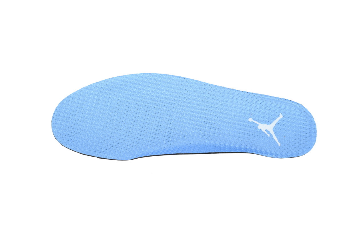 Air Jordan 5 Retro “UNC" DV1310-401