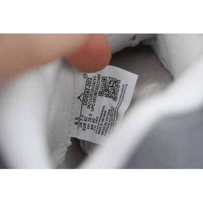 Air Jordan 5 Retro 'Wolf Grey' 2026 DD0587-002 02
