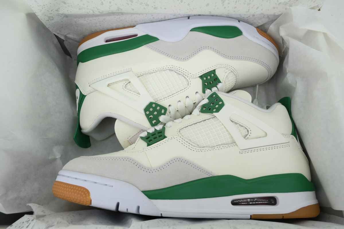 Nike SB x Air Jordan 4 Pine Green DR5415-103