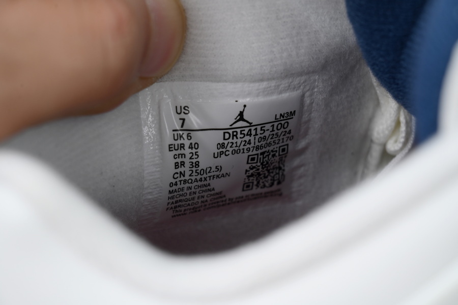Nike SB x Air Jordan 4 Retro SP Navy DR5415-100