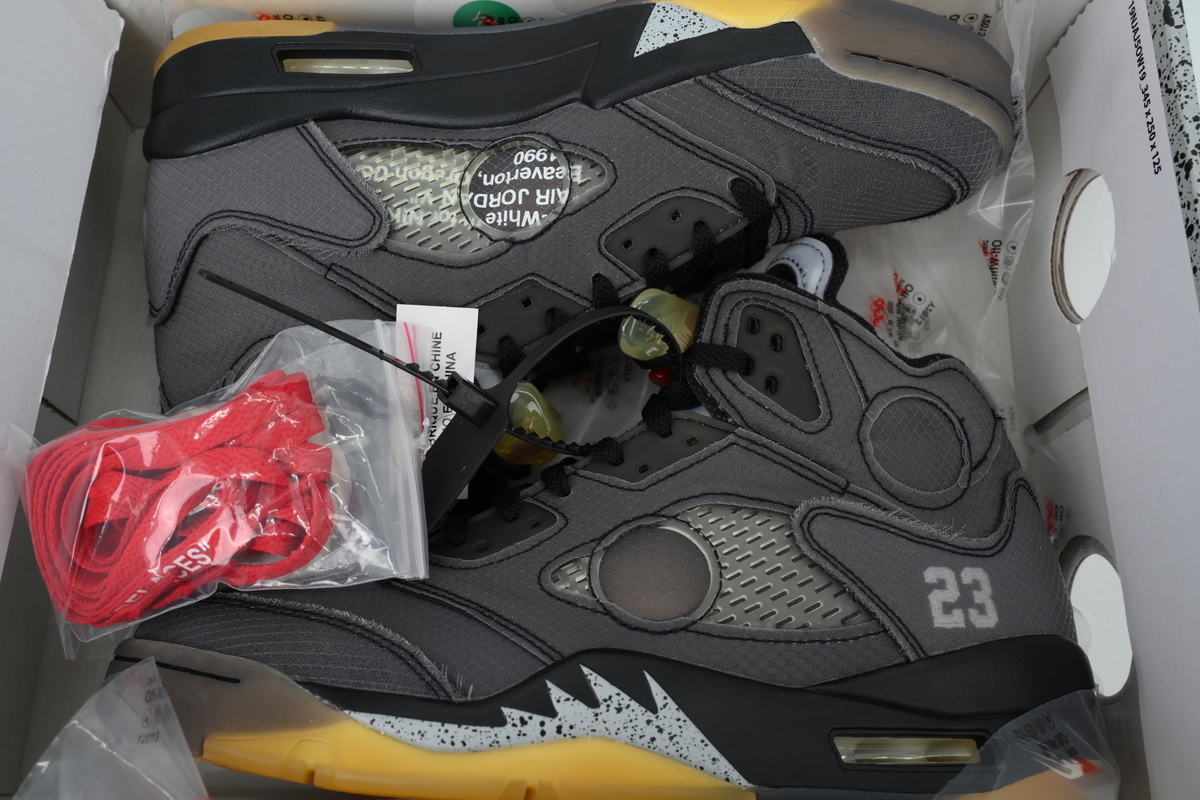 OFF-WHITE x Air Jordan 5 CT8480-001
