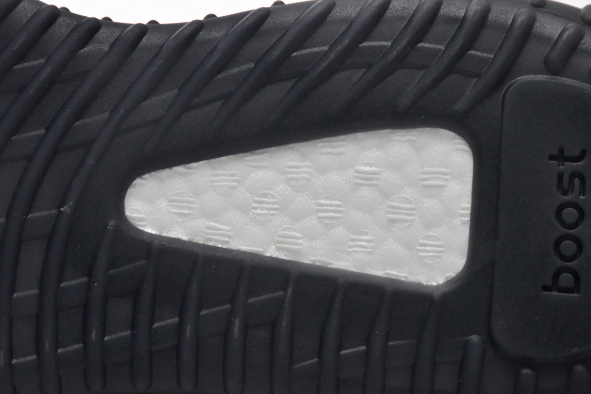 Adidas Yeezy 350 V2 Dark Salt ID4811