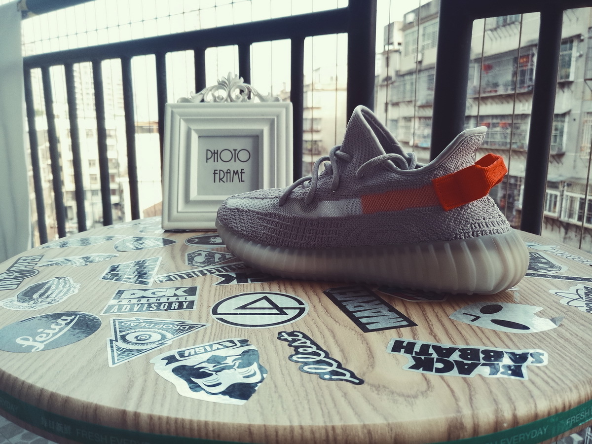 Adidas Yeezy Boost 350 V2 “Tail Light”Real Boost FX9017