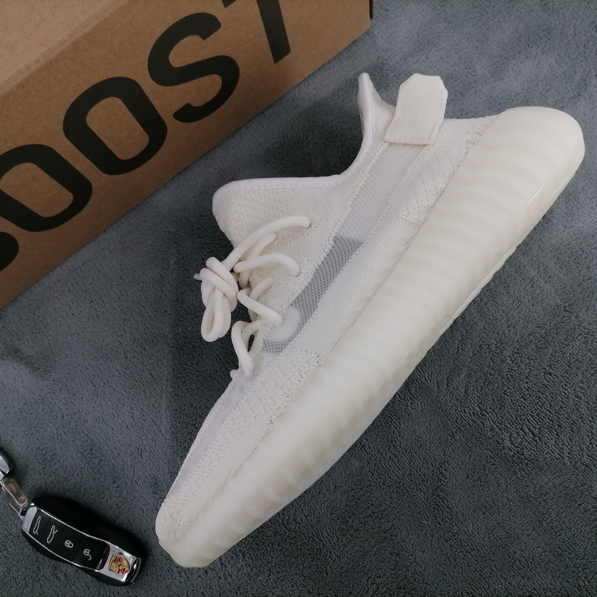 Adidas Yeezy Boost 350 V2 Bone HQ6316