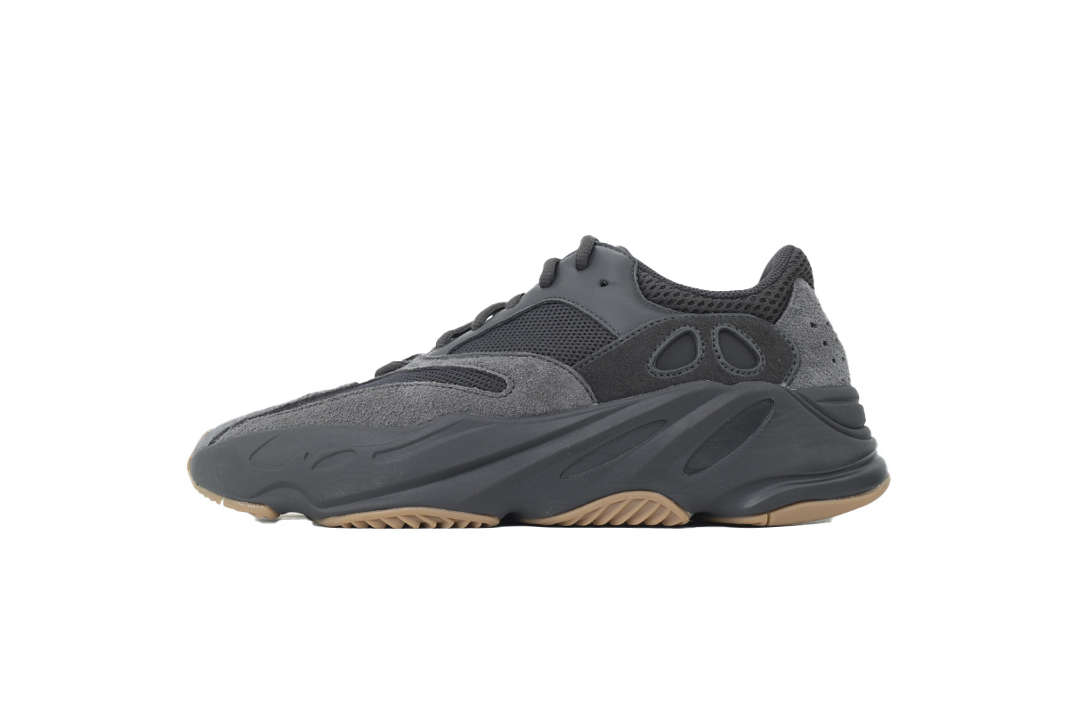 Yeezy Boost 700“Utility Black” FV5304 