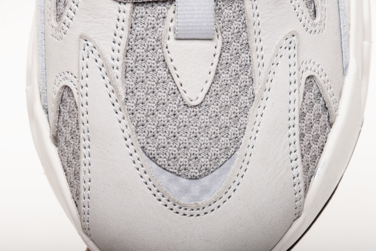 Yeezy Boost 700 V2 “Static”EF2829