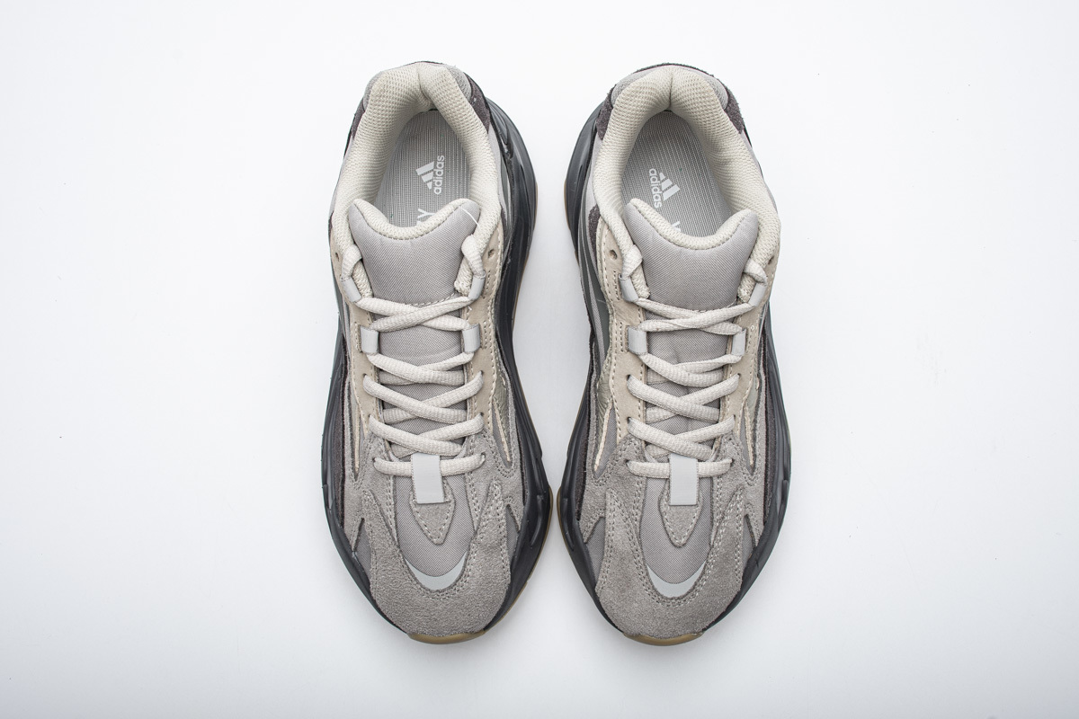 Yeezy Boost 700 V2“Tephra” FU7914
