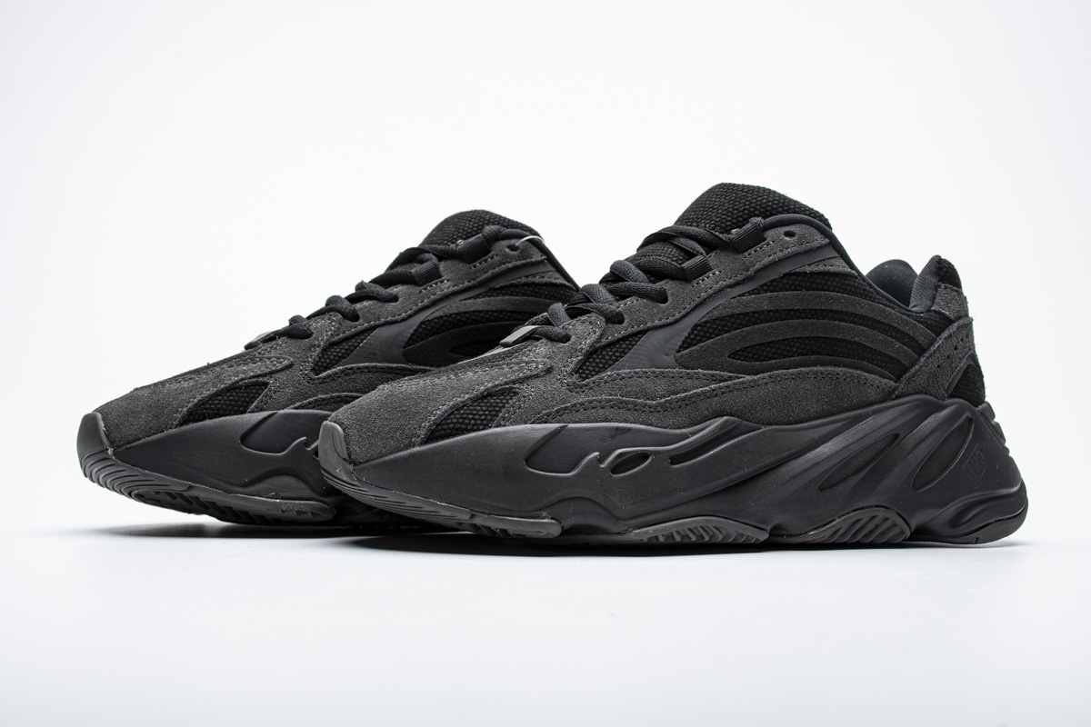 Yeezy Boost 700 V2“Vanta” FU6684