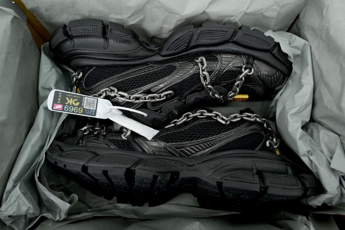 Balenciaga 3XL Black 825622 W3XPL 1882