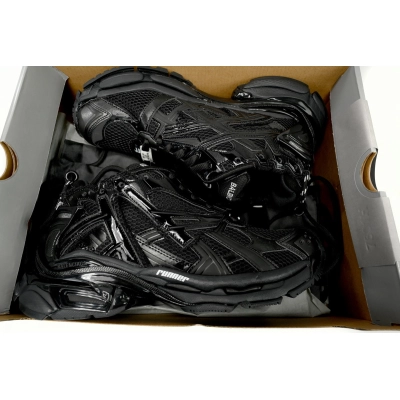 Balenciaga Runner Black 02