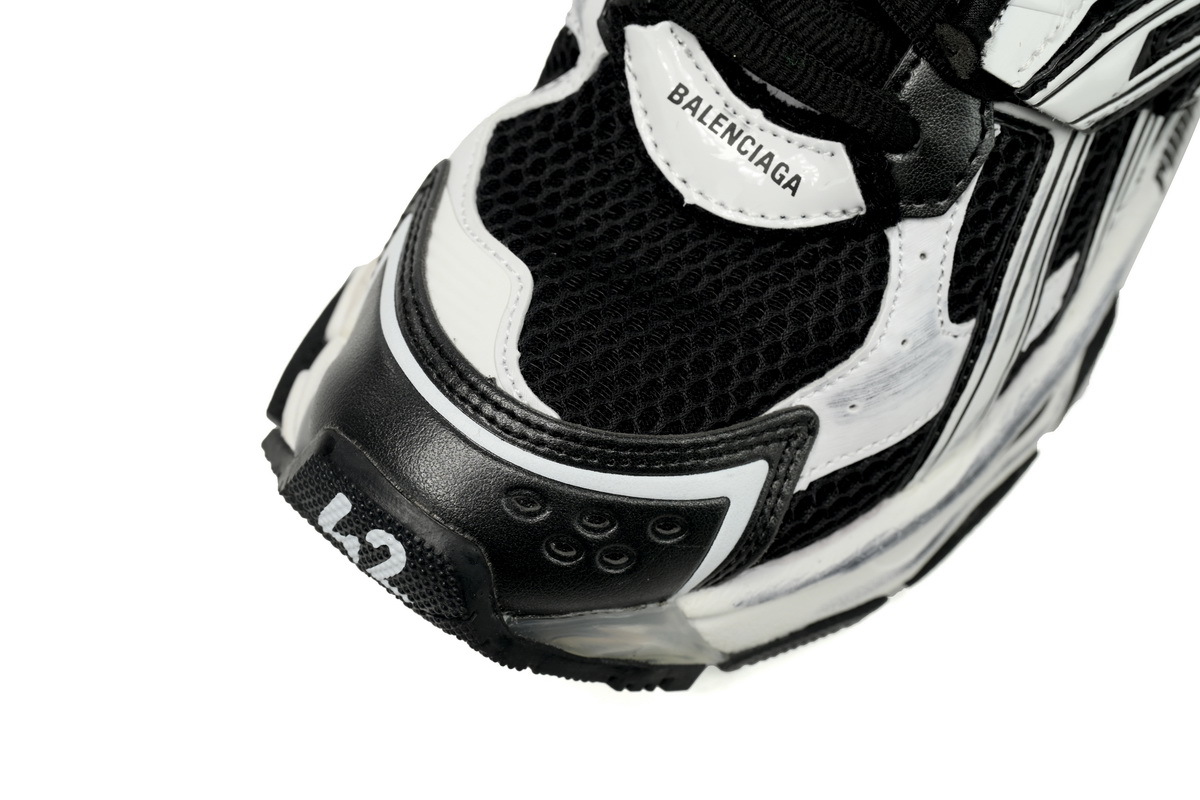 Balenciaga Runner Black White