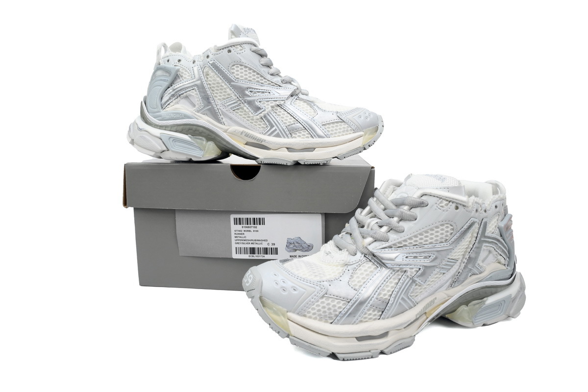 Balenciaga Runner Mi Light Blue 677402 W3RB2 8100