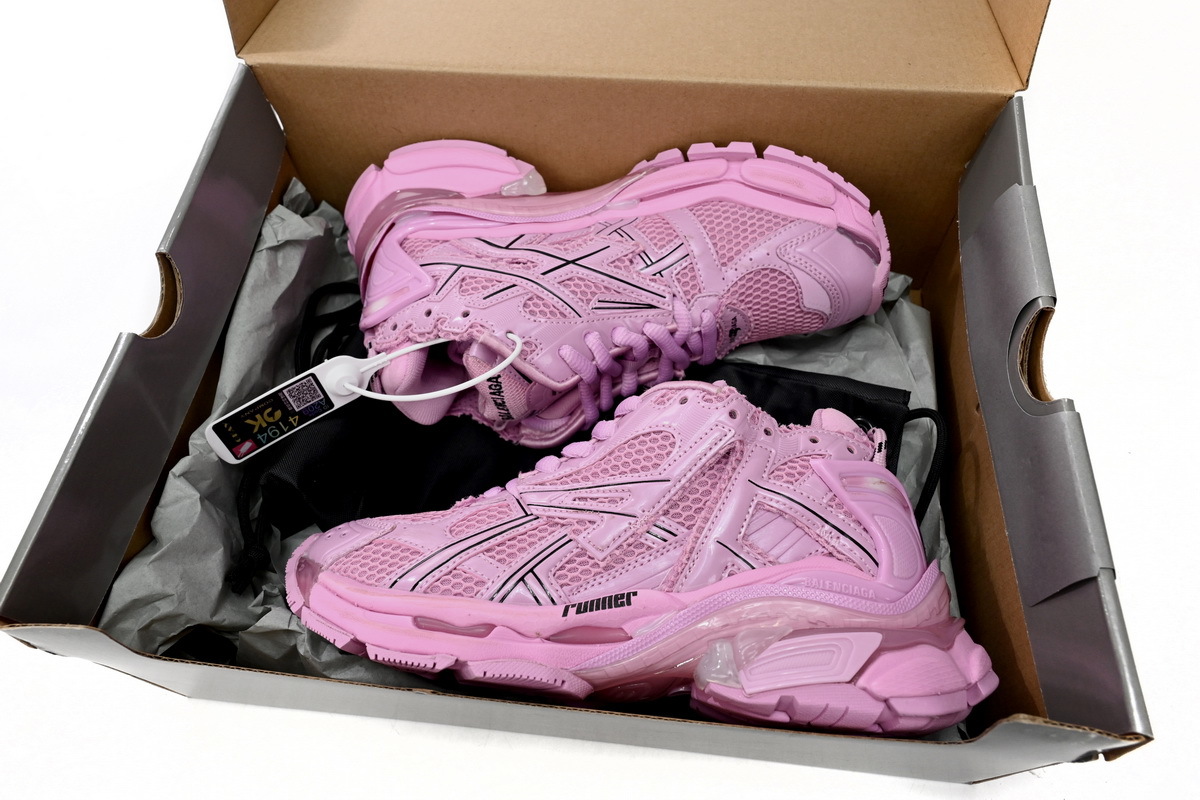 Balenciaga Runner Pink 677402 W3RB1 5000