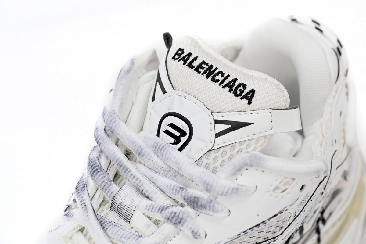 Balenciaga Runner White And Black Characters 677402 W3RBQ 9010