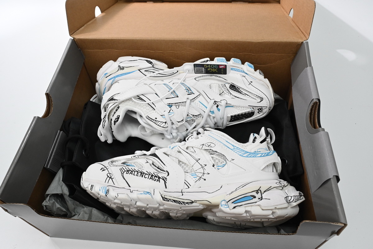 Balenciaga Track SneakerBlack Graffiti Art 542436 W3SRA 9014