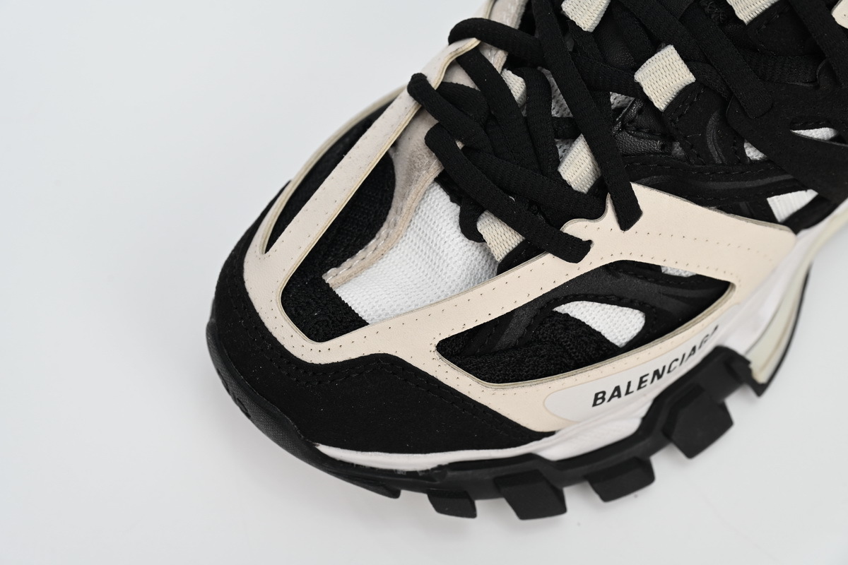 Balenciaga Track SneakerBlack Rice White Black 542436 W3SU5 9791