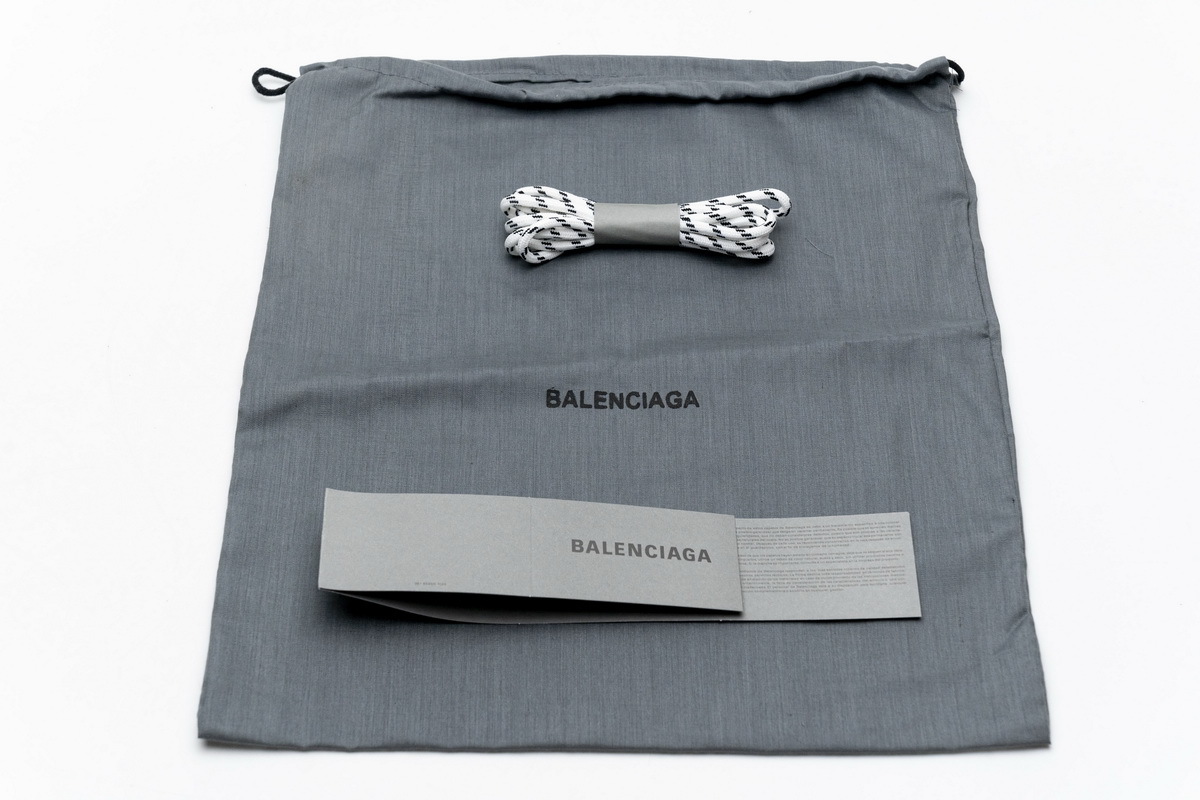 Balenciaga Triple S White Red 544351 W09E1 4552