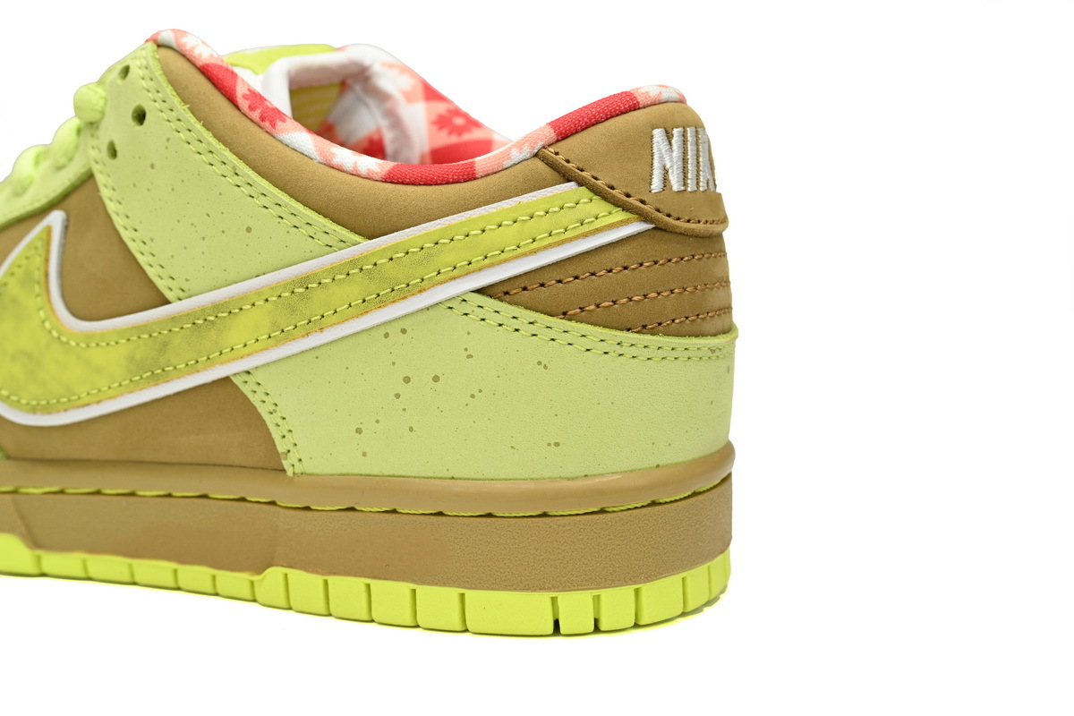 CONCEPTS x Nike Dunk SB Fluorescent Yellow Lobster BV1310-566