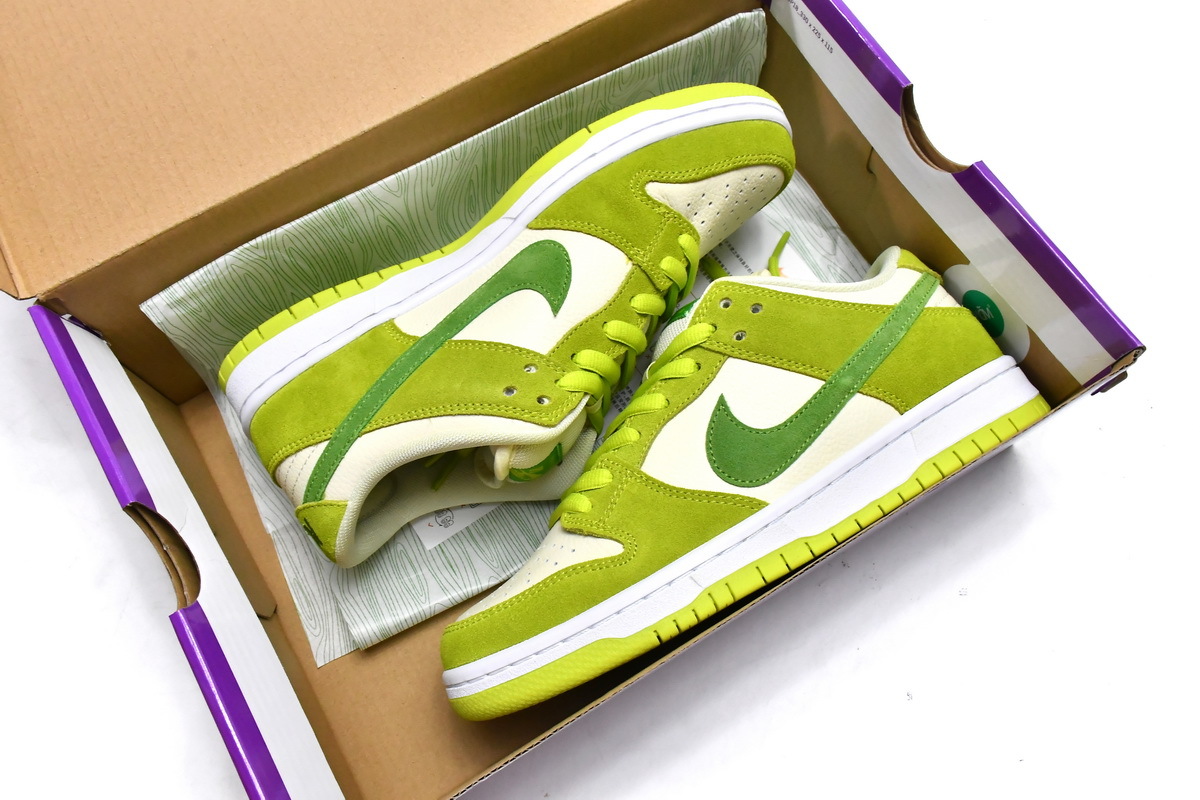 Nike SB Dunk Low Green Apple DM0807-300