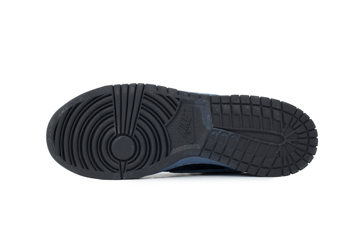 Nike Supreme x Nike Dunk Low SB 'Ocean Fog' HQ8487-400