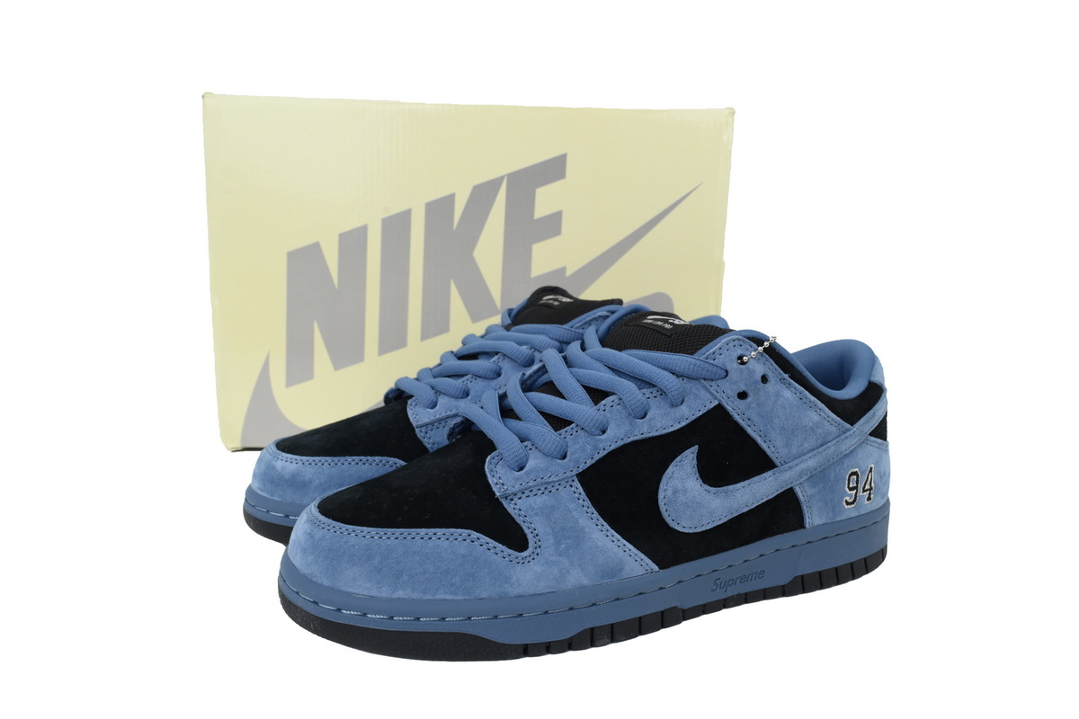 Nike Supreme x Nike Dunk Low SB 'Ocean Fog' HQ8487-400