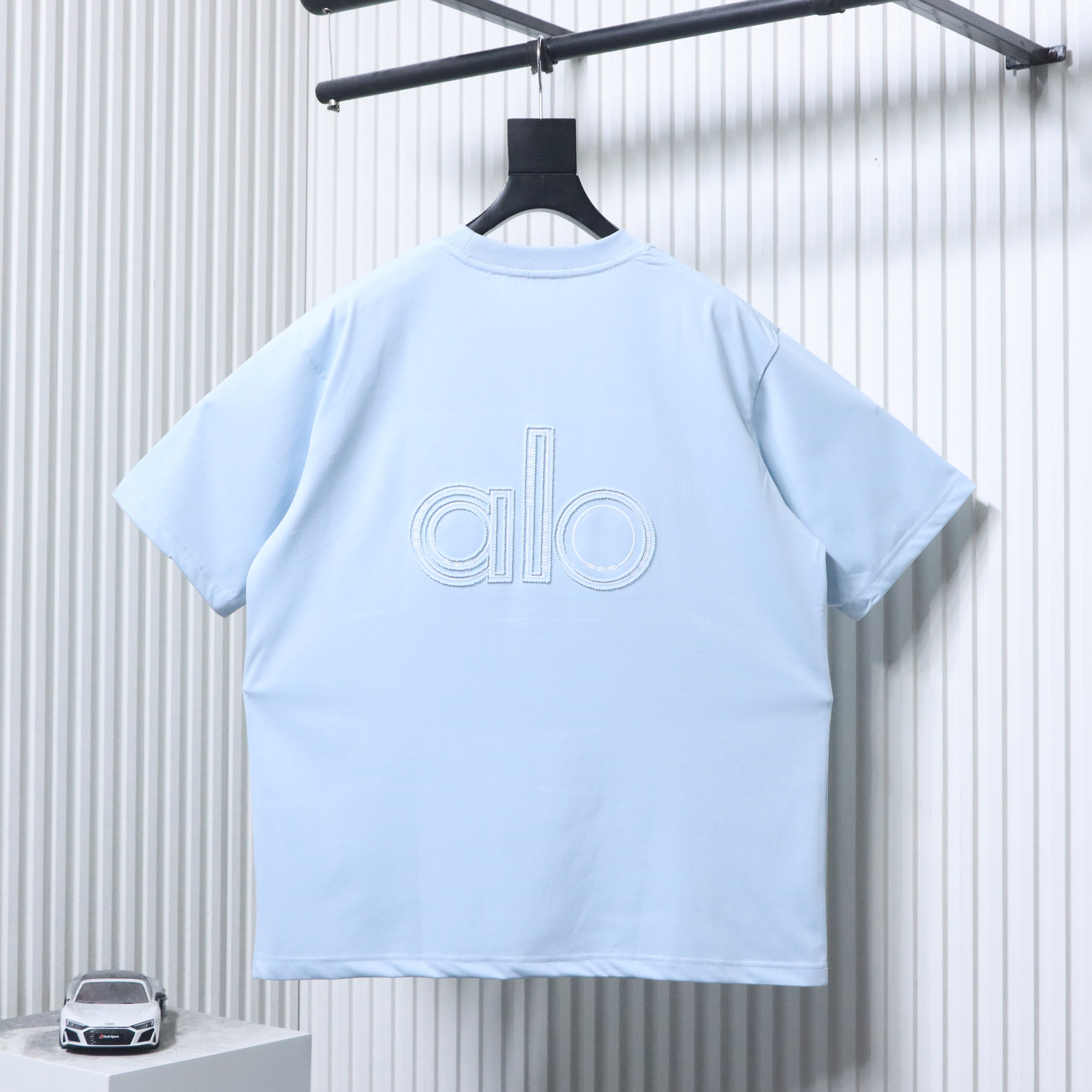 Alo Yoga Logo Embroidered Back Short-Sleeve T-Shirt