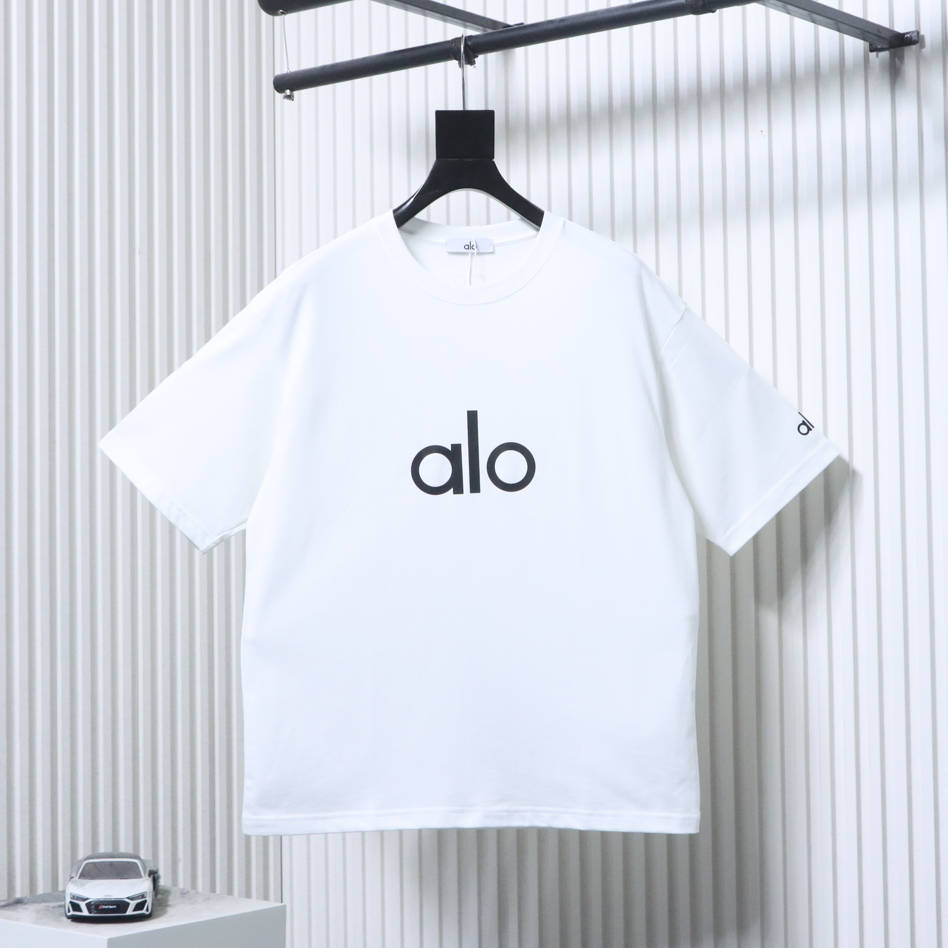 Alo Yoga Minimal Silicone Letter Print Short-Sleeve T-Shirt