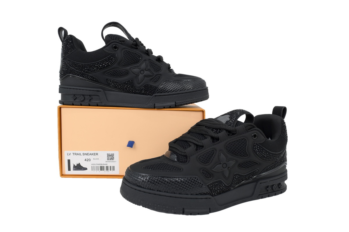 Louis Vuitton Skate All Black Diamond Surface