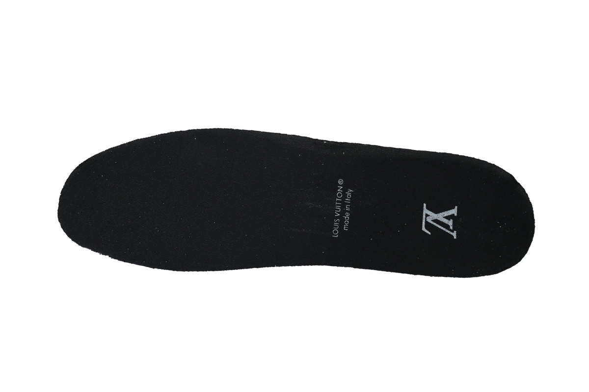 Louis Vuitton Skate All Black Diamond Surface